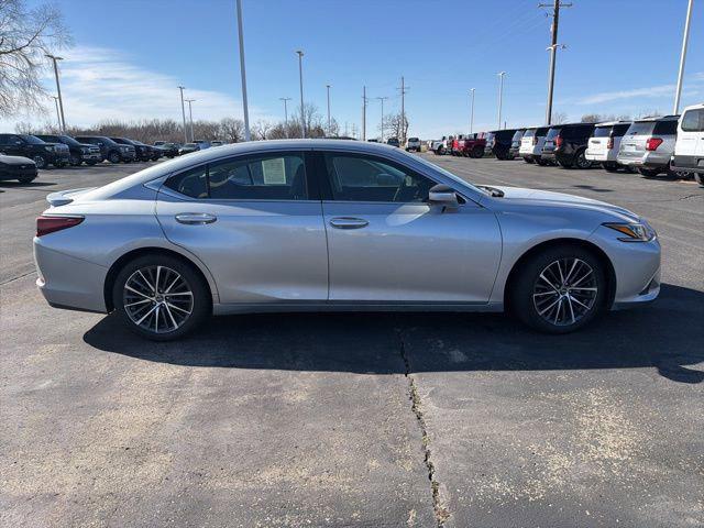 2023 Lexus ES 350 Base