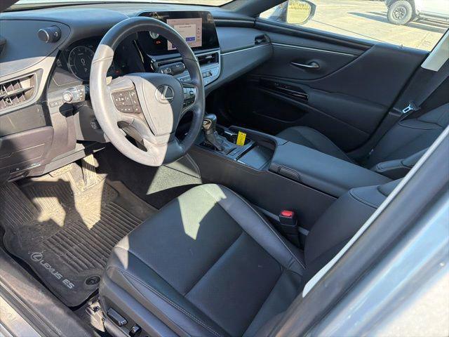 2023 Lexus ES 350 Base