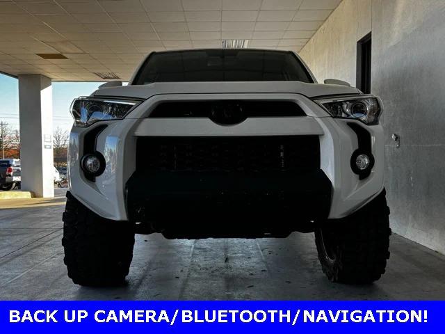 2017 Toyota 4Runner SR5 2017 Toyota 4Runner SR5