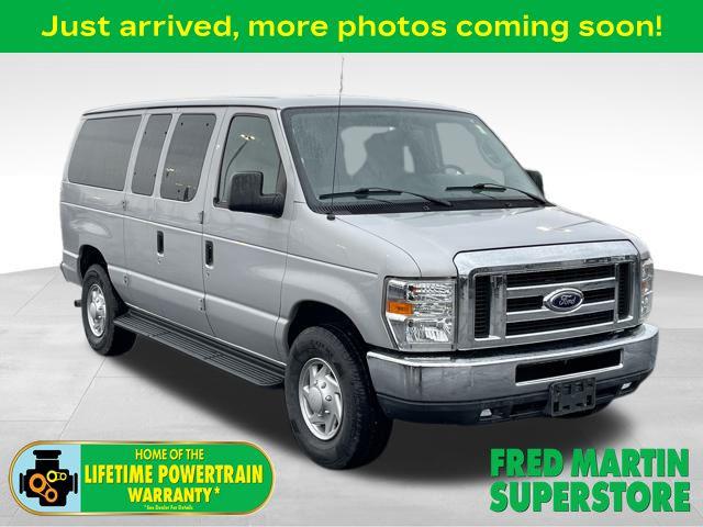 2014 Ford E-350 Super Duty XLT