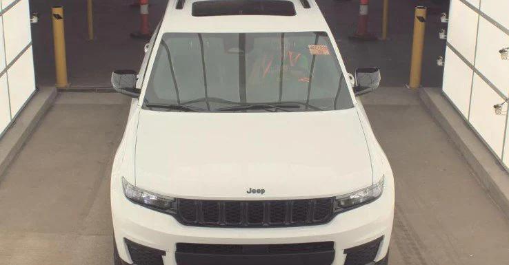 2024 Jeep Grand Cherokee L Altitude X 4x4 2024 Jeep Grand Cherokee L Altitude X 4x4