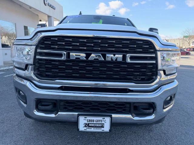 2024 RAM 3500 Big Horn Crew Cab 4x4 8 Box 2024 RAM 3500 Big Horn Crew Cab 4x4 8 Box