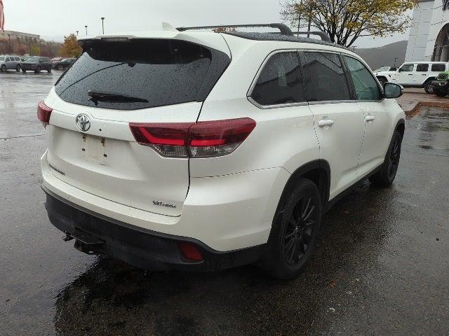 2019 Toyota Highlander SE 2019 Toyota Highlander SE