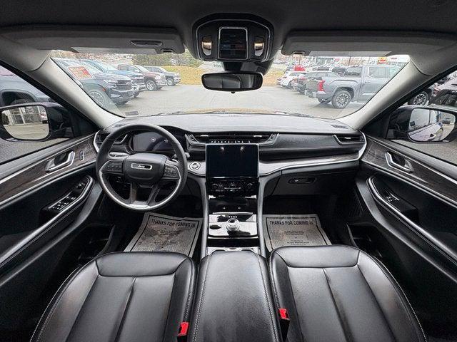 2023 Jeep Grand Cherokee Limited 4x4 2023 Jeep Grand Cherokee Limited 4x4