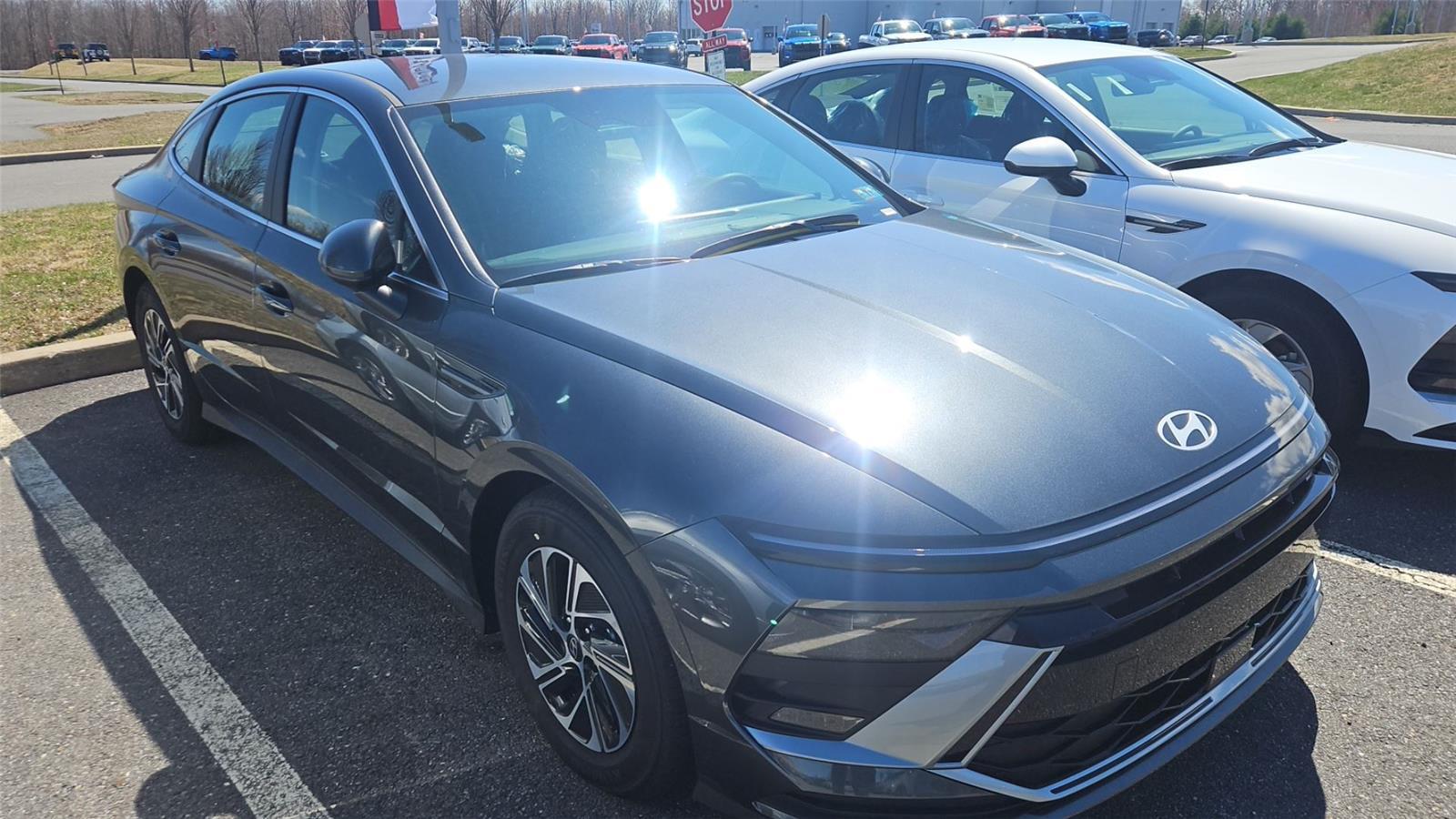 2026 Hyundai Sonata Hybrid Blue