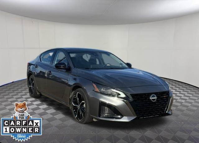2024 Nissan Altima SR's photo