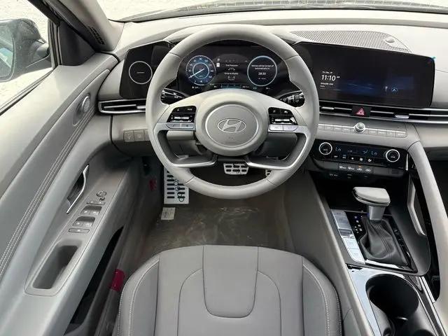 2026 Hyundai Elantra Hybrid SEL Sport