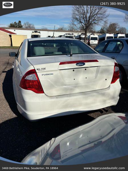 2011 Ford Fusion S