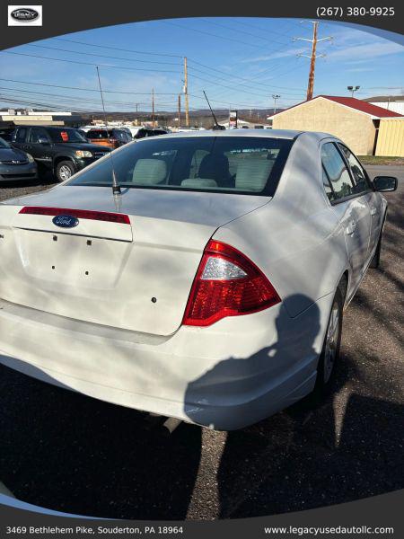 2011 Ford Fusion S