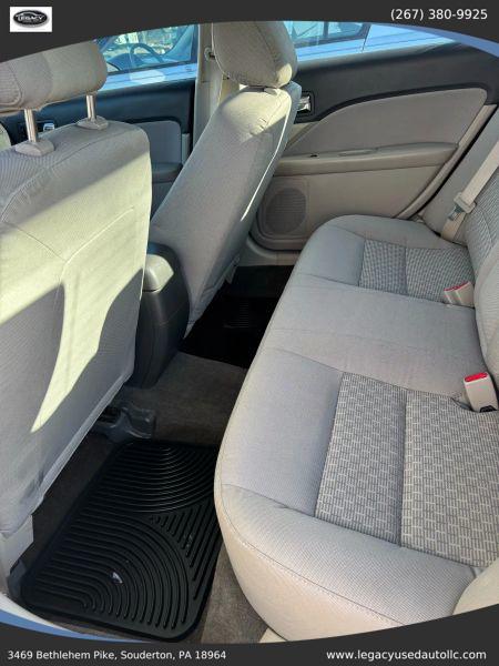 2011 Ford Fusion S