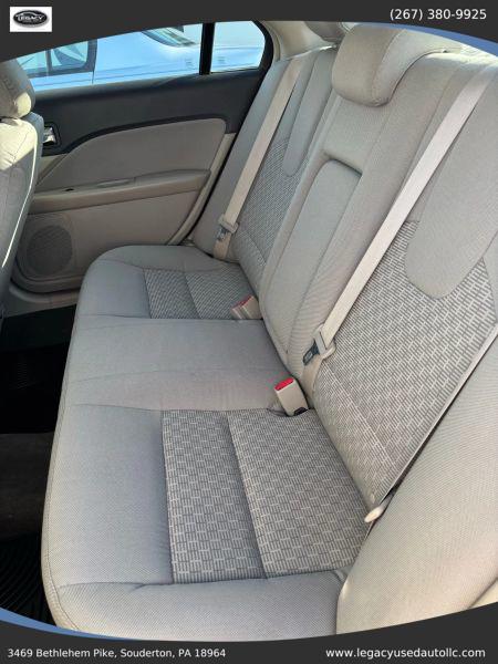 2011 Ford Fusion S