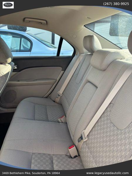 2011 Ford Fusion S