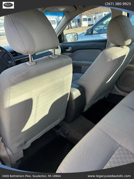 2011 Ford Fusion S