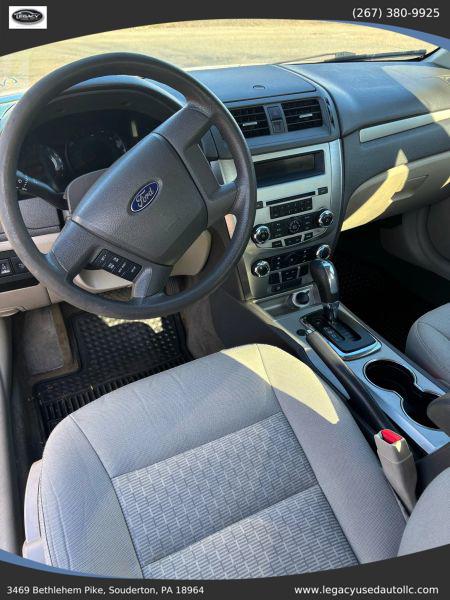 2011 Ford Fusion S