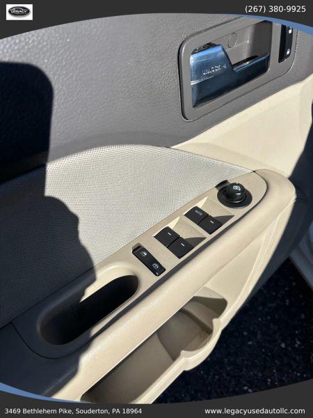 2011 Ford Fusion S
