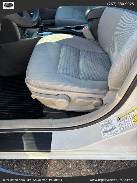 2011 Ford Fusion S