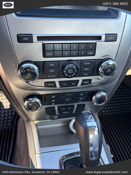 2011 Ford Fusion S