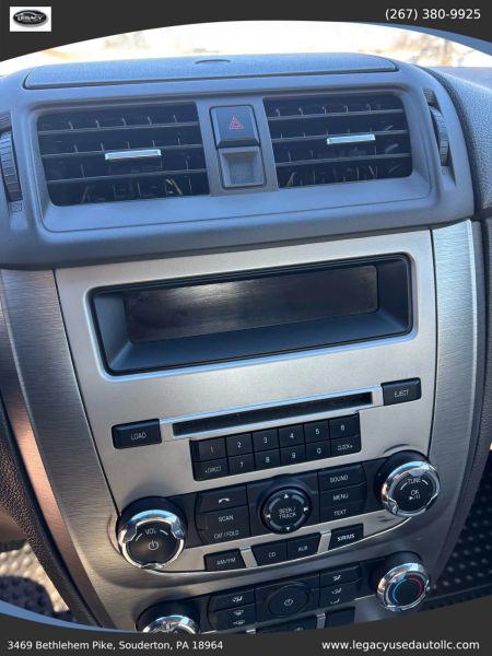 2011 Ford Fusion S