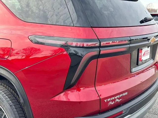 2026 Chevrolet Traverse FWD LT