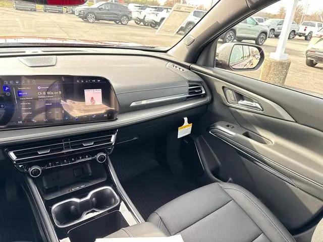 2026 Chevrolet Traverse FWD LT