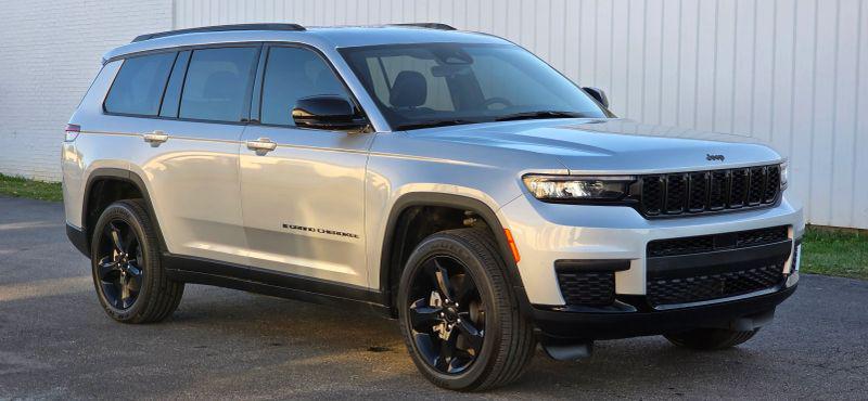 2025 Jeep Grand Cherokee L Altitude 4x4