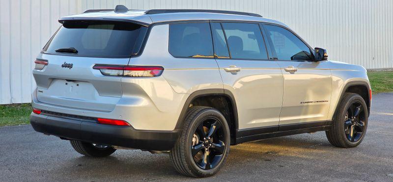 2025 Jeep Grand Cherokee L Altitude 4x4