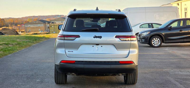 2025 Jeep Grand Cherokee L Altitude 4x4