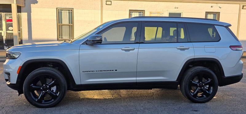 2025 Jeep Grand Cherokee L Altitude 4x4