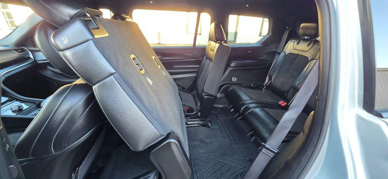2025 Jeep Grand Cherokee L Altitude 4x4