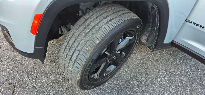 2025 Jeep Grand Cherokee L Altitude 4x4