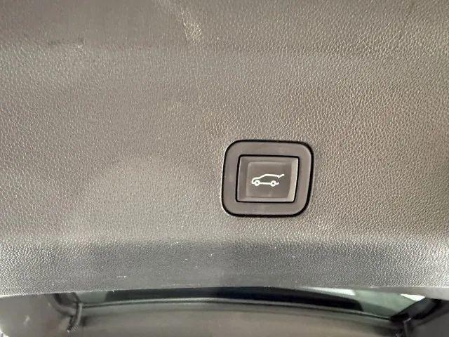 2024 GMC Yukon XL 4WD SLT