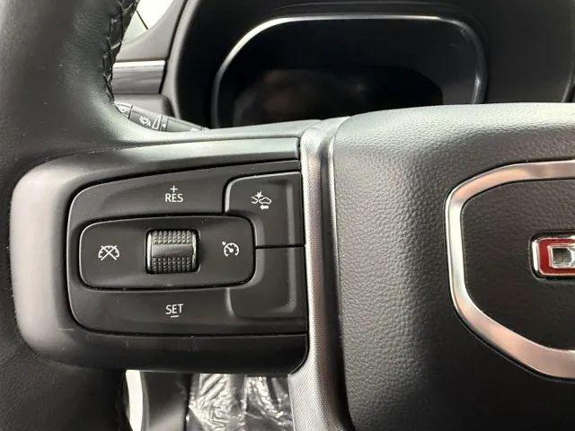 2024 GMC Yukon XL 4WD SLT