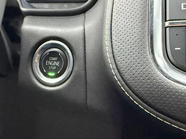 2024 GMC Yukon XL 4WD SLT