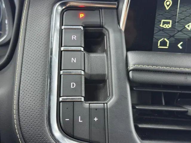 2024 GMC Yukon XL 4WD SLT
