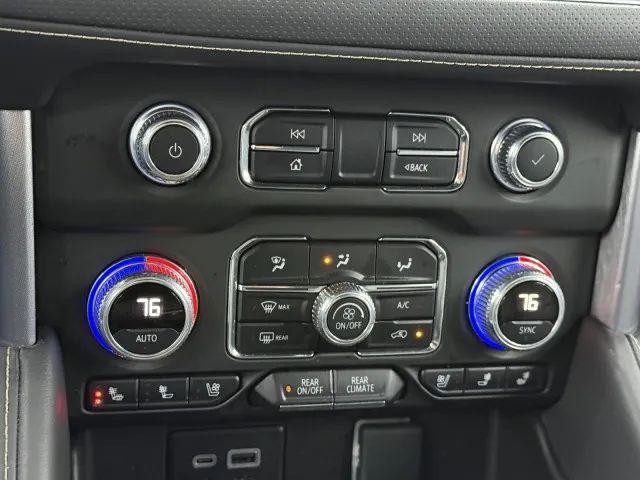 2024 GMC Yukon XL 4WD SLT
