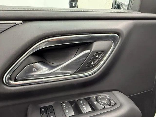 2024 GMC Yukon XL 4WD SLT