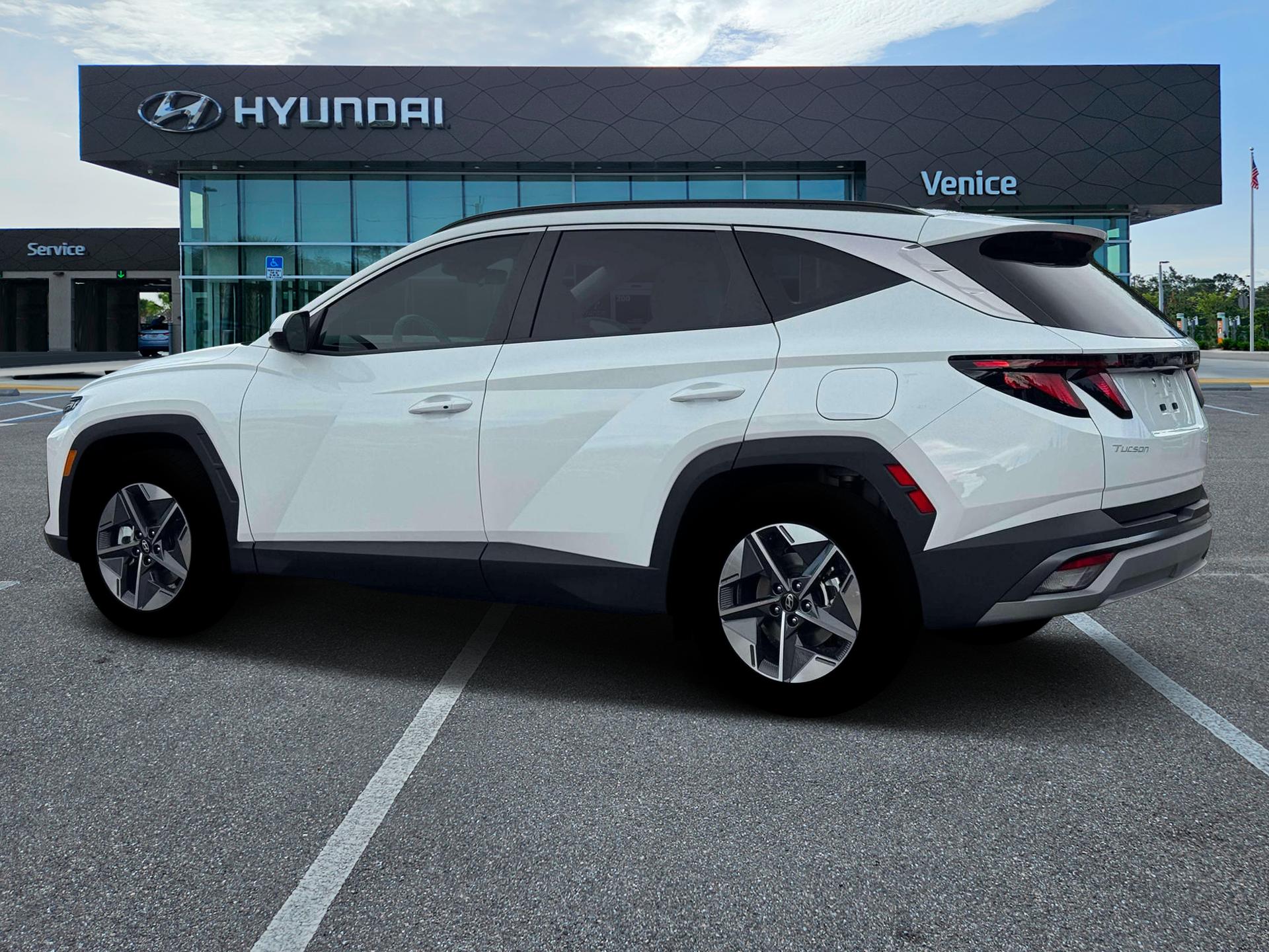 2026 Hyundai TUCSON SEL FWD - Image 4