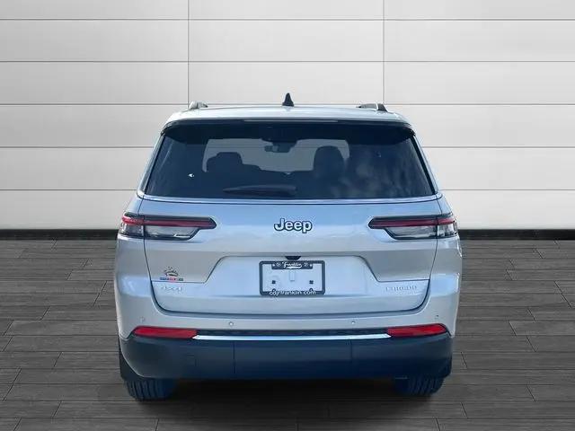 2025 Jeep Grand Cherokee L Laredo X 4x4