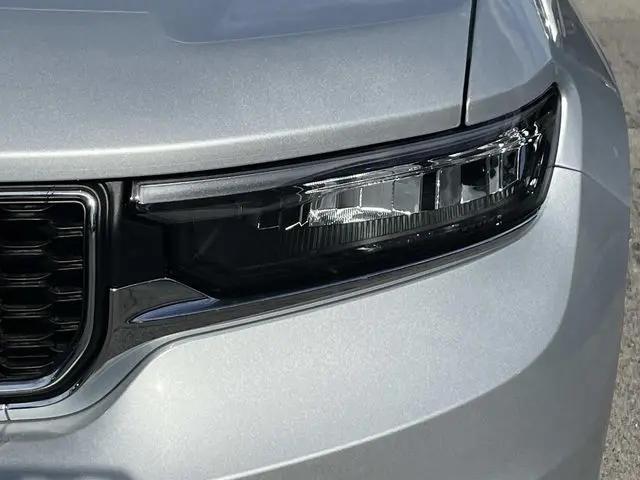 2025 Jeep Grand Cherokee L Laredo X 4x4