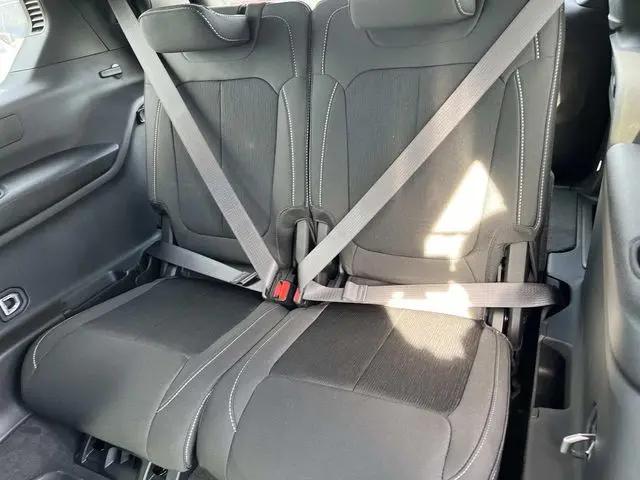 2025 Jeep Grand Cherokee L Laredo X 4x4