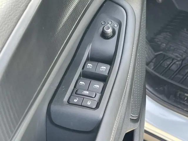 2025 Jeep Grand Cherokee L Laredo X 4x4