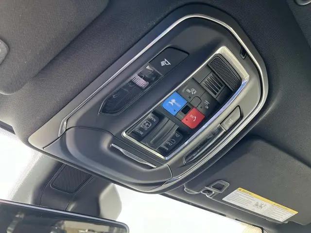 2025 Jeep Grand Cherokee L Laredo X 4x4