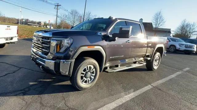 2026 GMC Sierra 2500HD Crew Cab, Standard Bed, SLT, 4WD