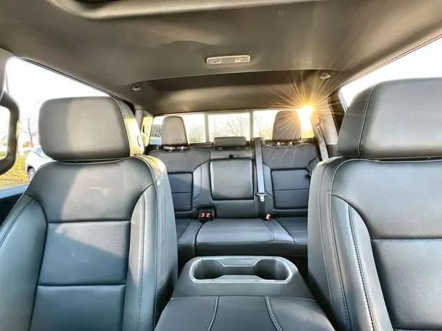 2026 GMC Sierra 2500HD Crew Cab, Standard Bed, SLT, 4WD
