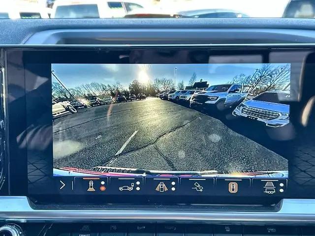 2026 GMC Sierra 2500HD Crew Cab, Standard Bed, SLT, 4WD