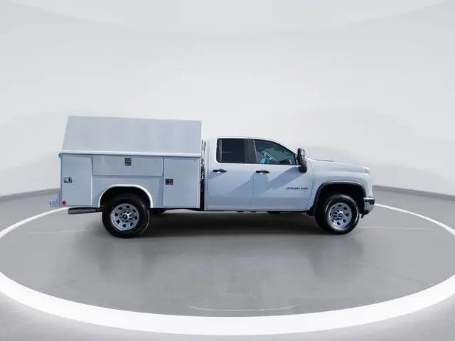 2025 Chevrolet Silverado 3500HD 4WD Double Cab Long Bed Work Truck