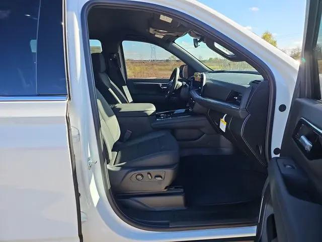 2026 Chevrolet Suburban LS, RWD