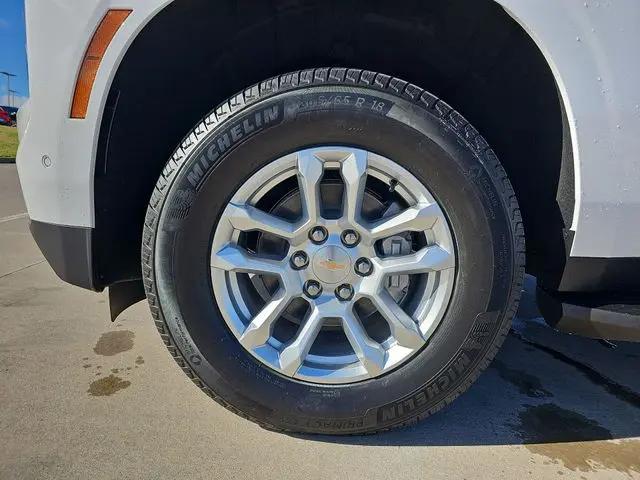 2026 Chevrolet Suburban LS, RWD