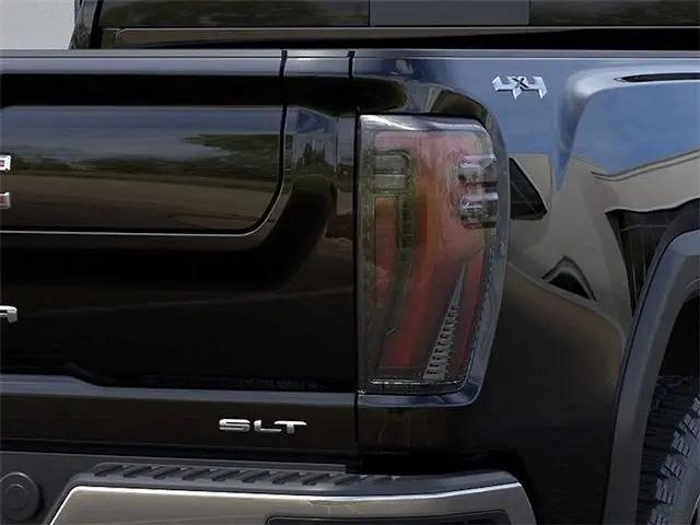 2026 GMC Sierra 2500HD Crew Cab, Standard Bed, SLT, 4WD