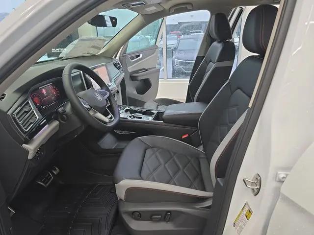 2026 Volkswagen Atlas Peak Edition